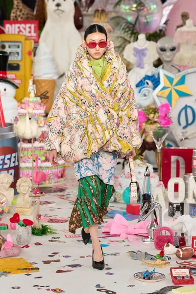 Look 65